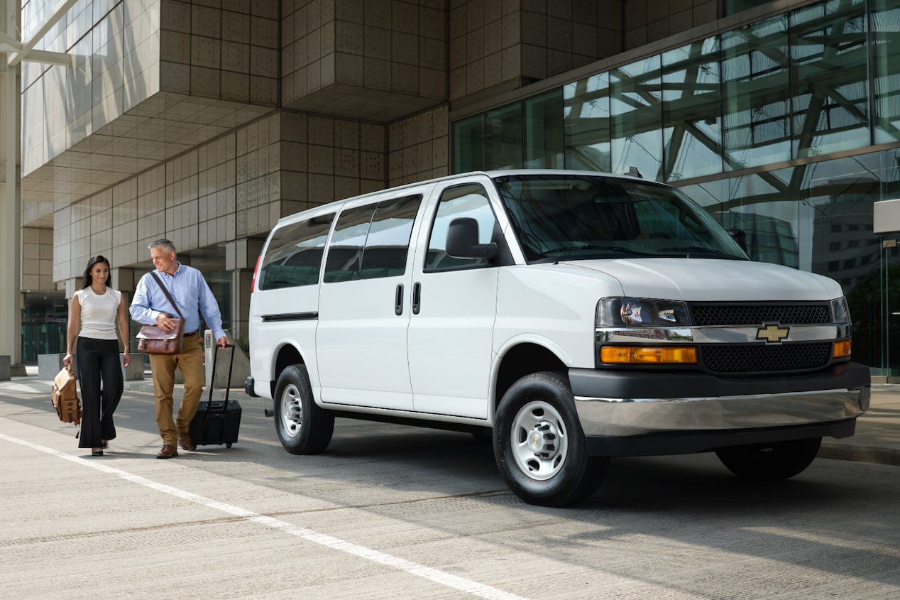 Asientos de la van Chevrolet Express Passenger 2024