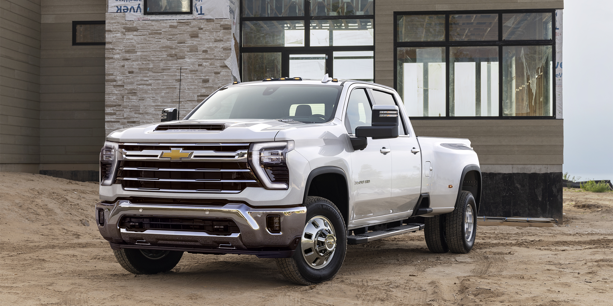 2025 Silverado HD | Commercial Heavy Duty Truck | Chevrolet