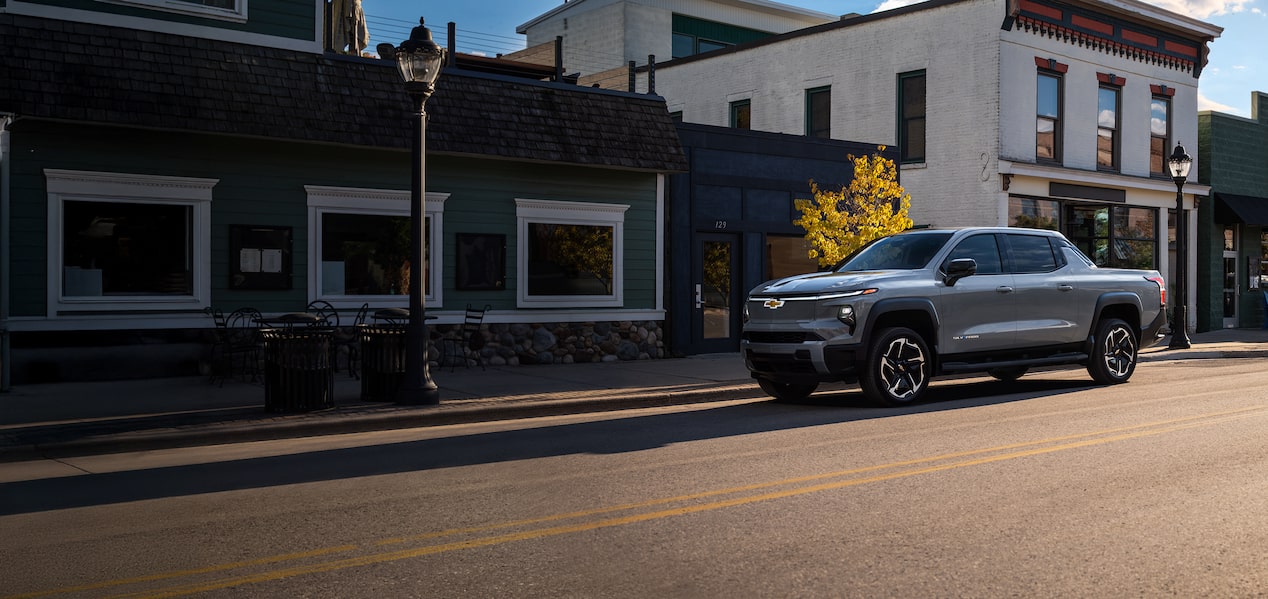 2025 SILVERADO EV